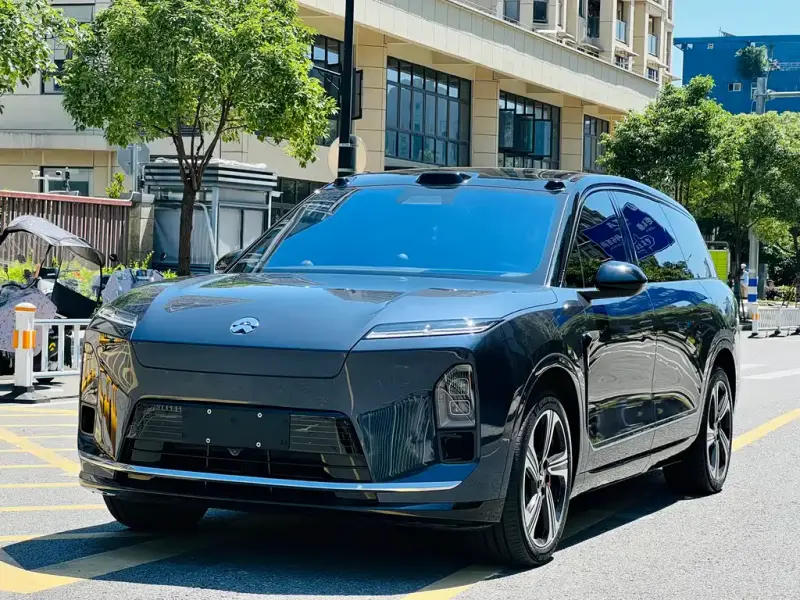 NIO ES8