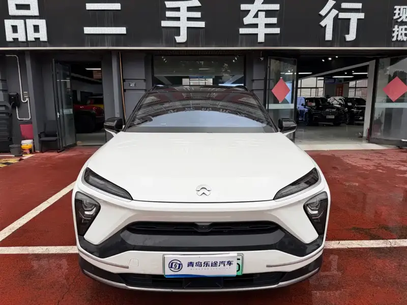 NIO ES6