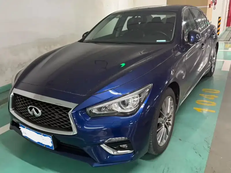 Infiniti Q50L