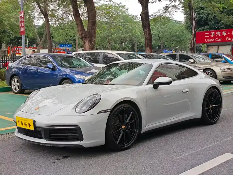 Porsche 911
