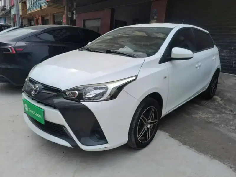 Toyota Yaris L