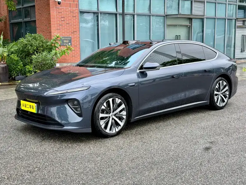 NIO ET7