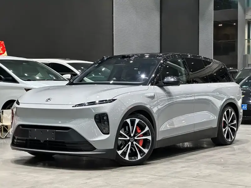 NIO ES8
