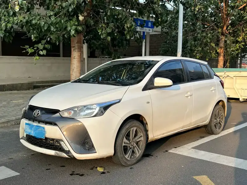 Toyota Yaris L