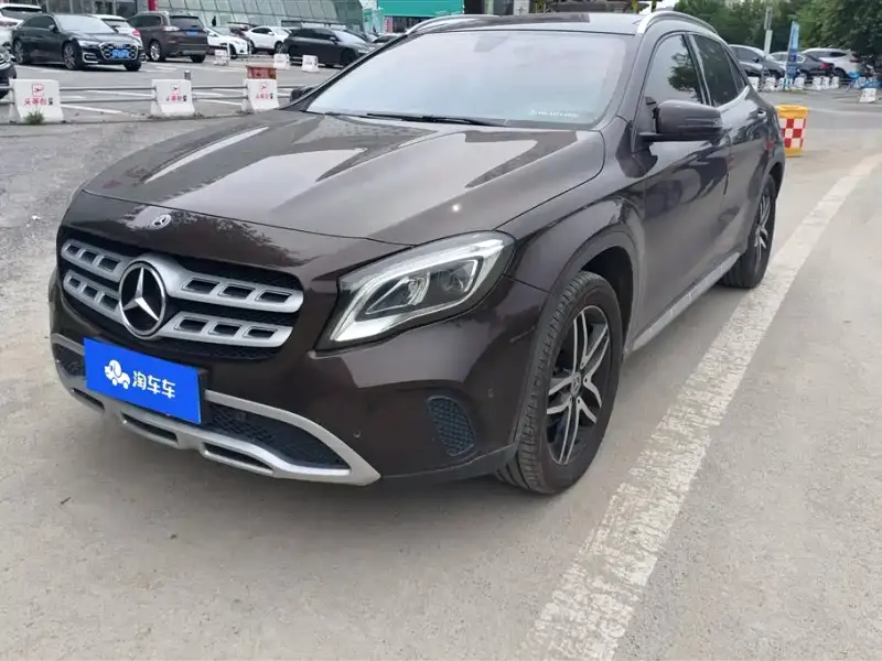 Mercedes-Benz GLA