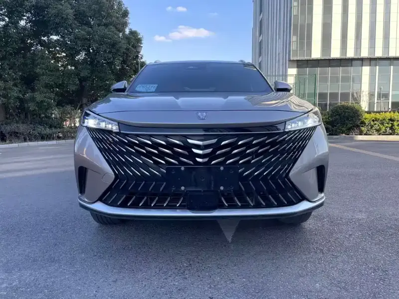 Roewe MG HS (RX5)