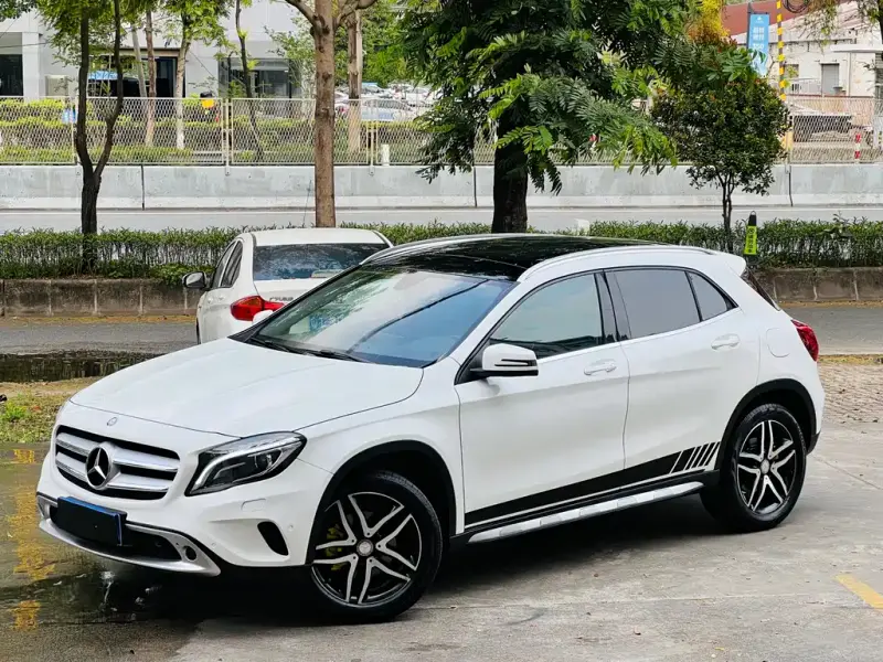 Mercedes-Benz GLA