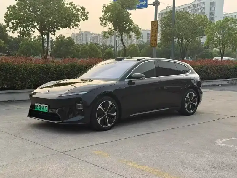 NIO ET5T