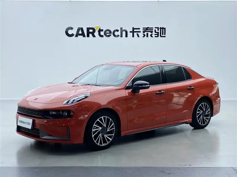 Lynk & Co 03