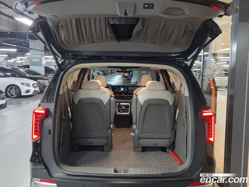 Kia Carnival (Canival)