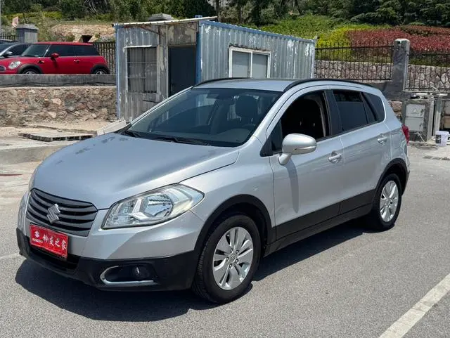 Suzuki S-Cross