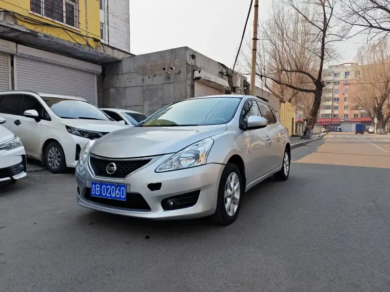 Nissan Tiida