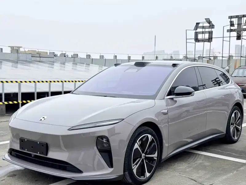 NIO ET5T