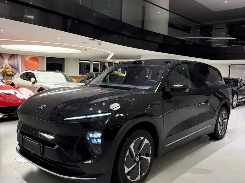 NIO ES8