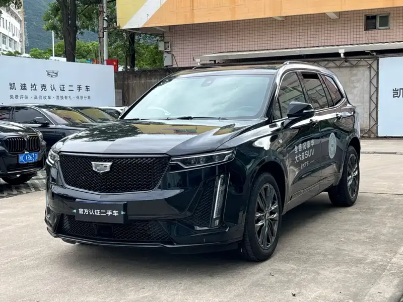 Cadillac XT6