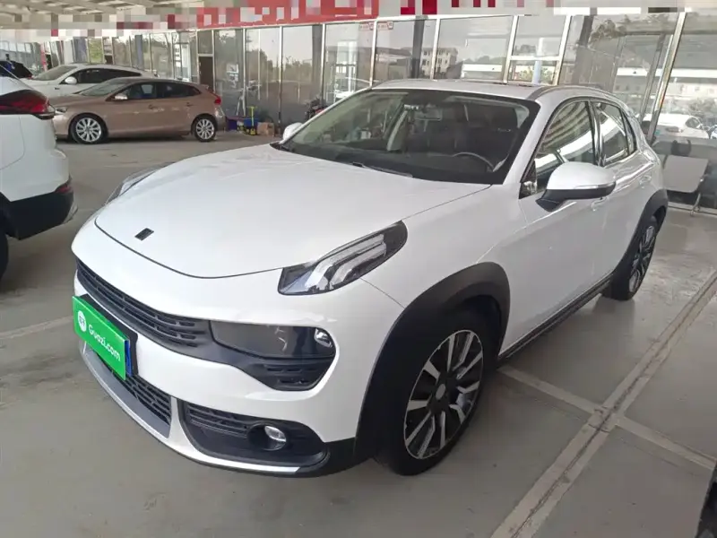 Lynk & Co 02