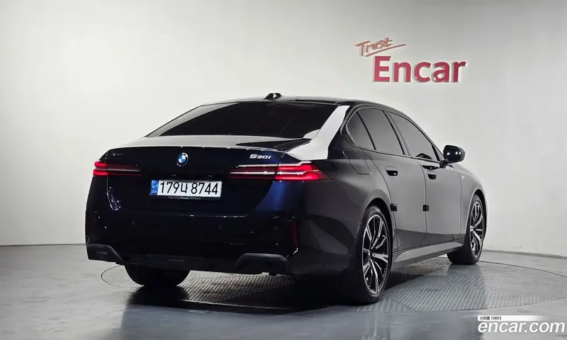 BMW 5-Series