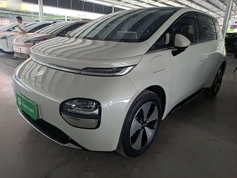 Baojun Cloud (Yunduo)