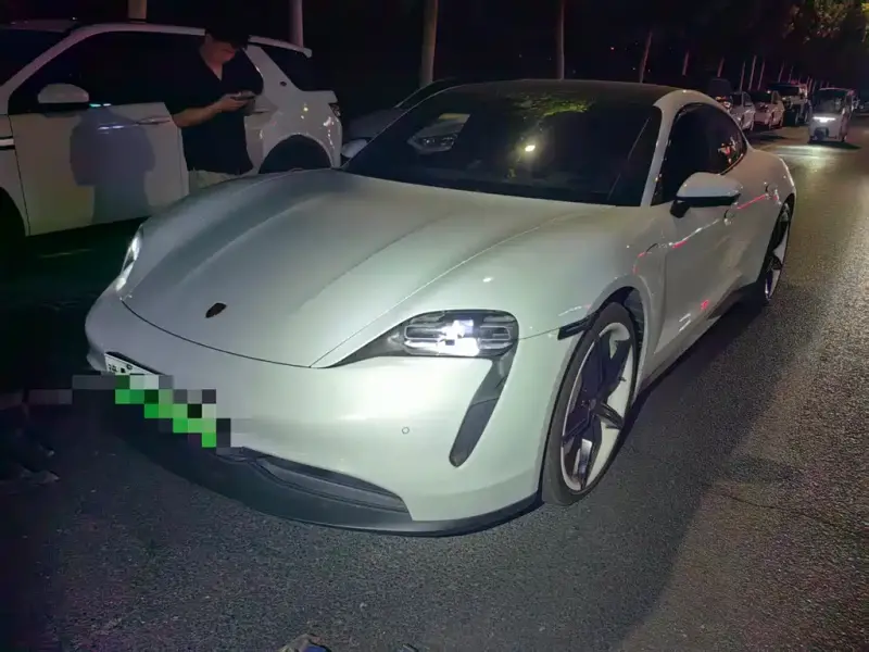 Porsche Taycan