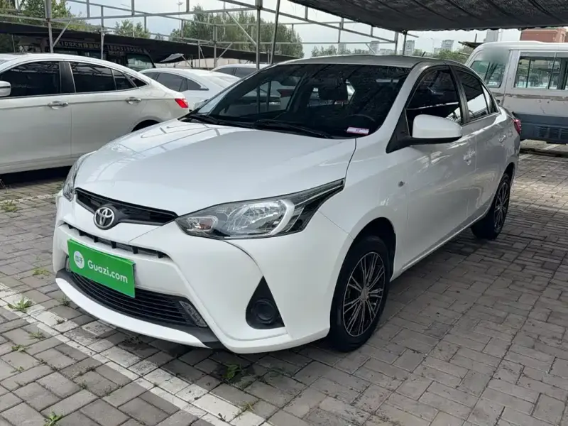 Toyota Yaris L