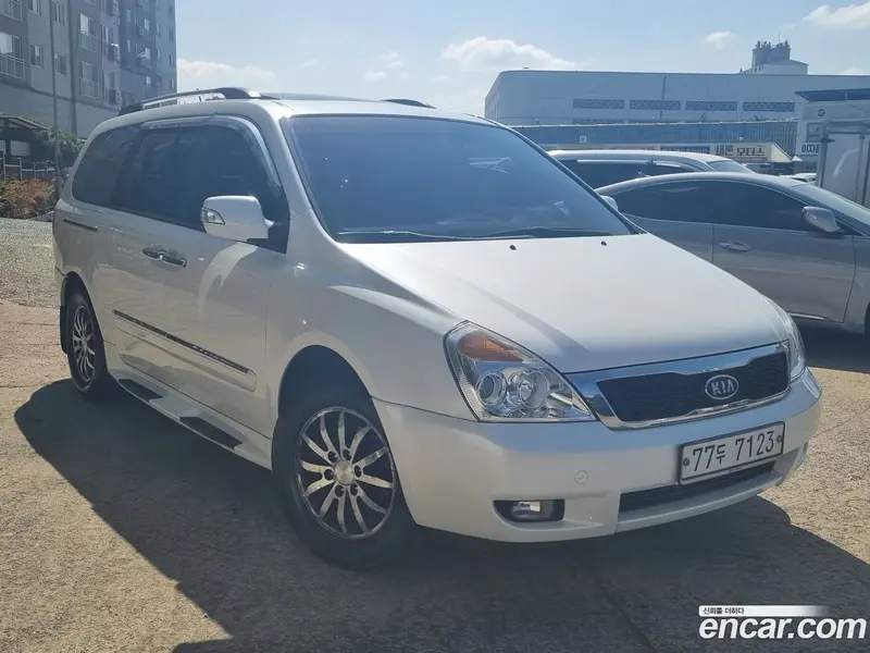 Kia Carnival (Canival)