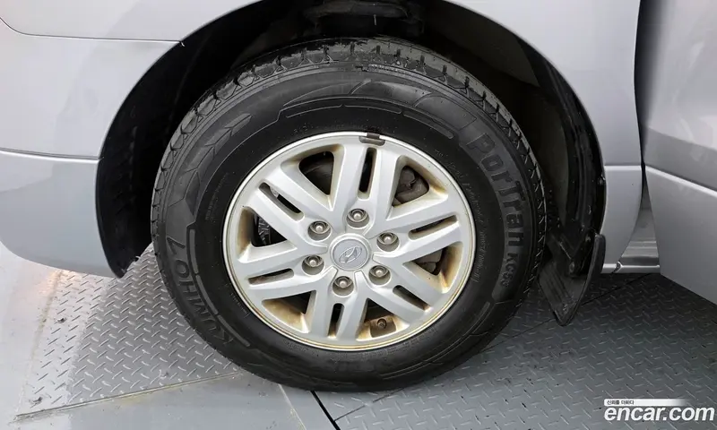 Hyundai H-1