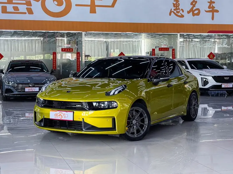 Lynk & Co 03