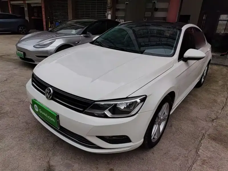 Volkswagen Lamando