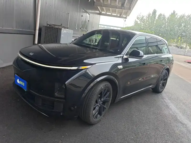 Li Auto L8