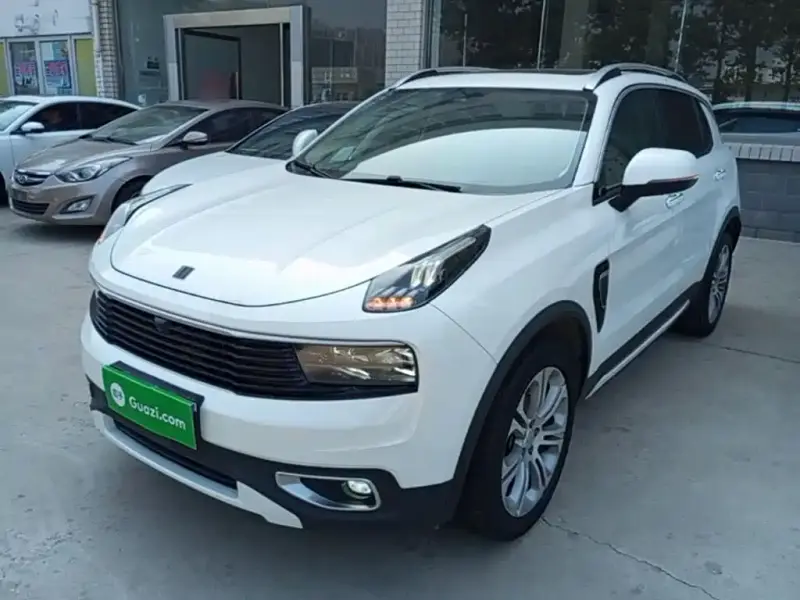 Lynk & Co 01