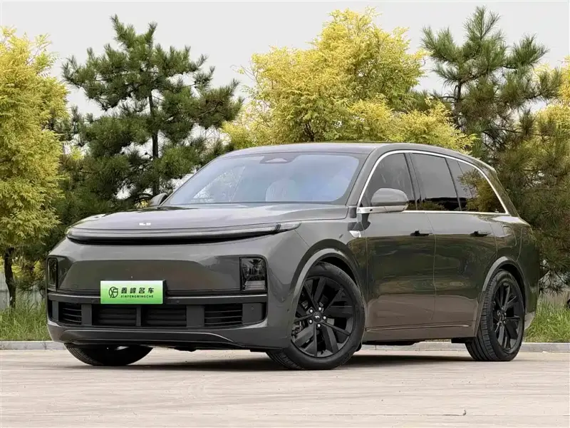 Li Auto L8