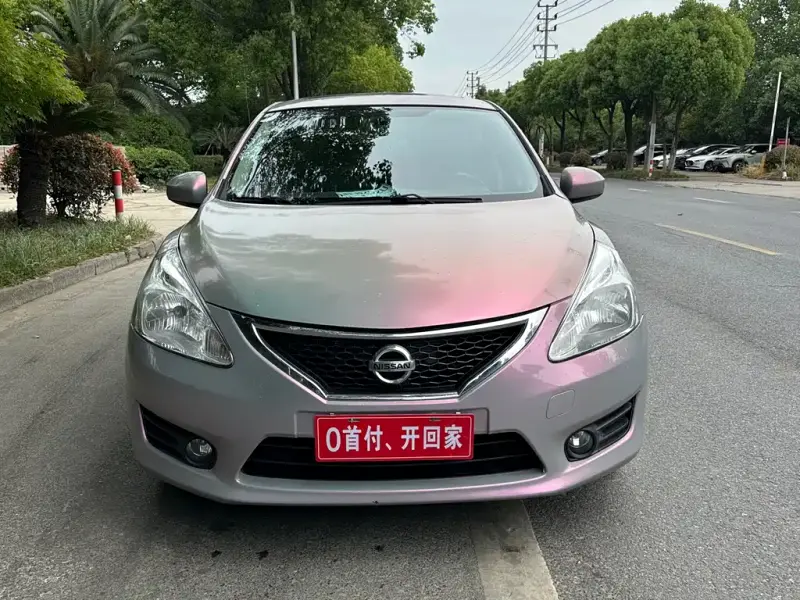 Nissan Tiida
