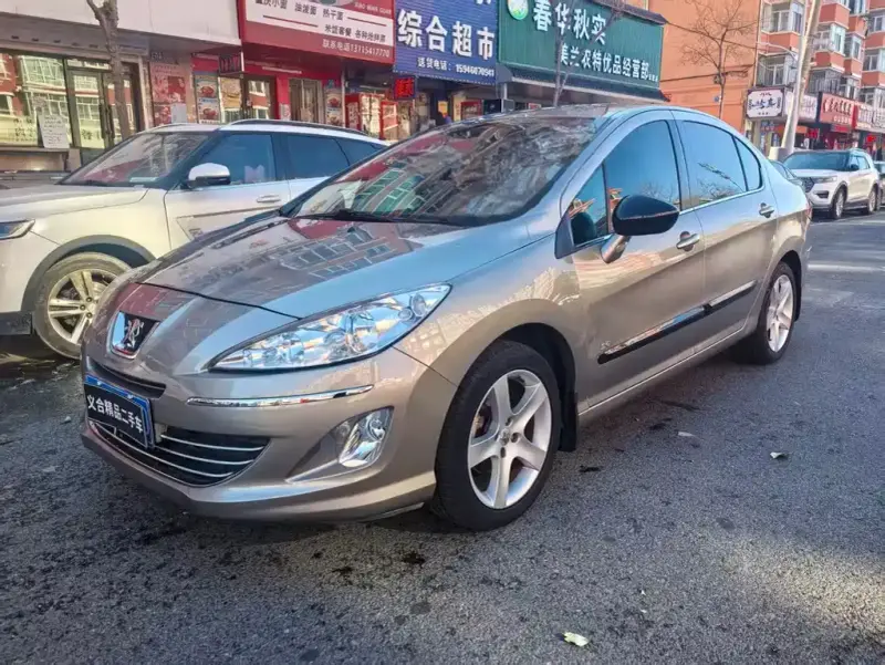 Peugeot 408