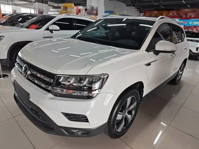 Volkswagen Tharu