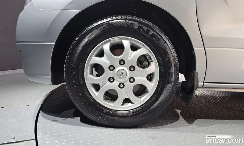Hyundai H-1 (Starex)