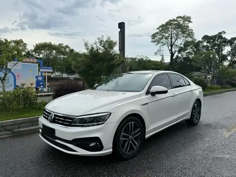 Volkswagen Lamando