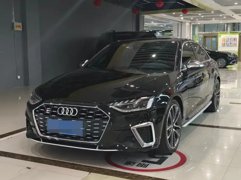 Audi S4