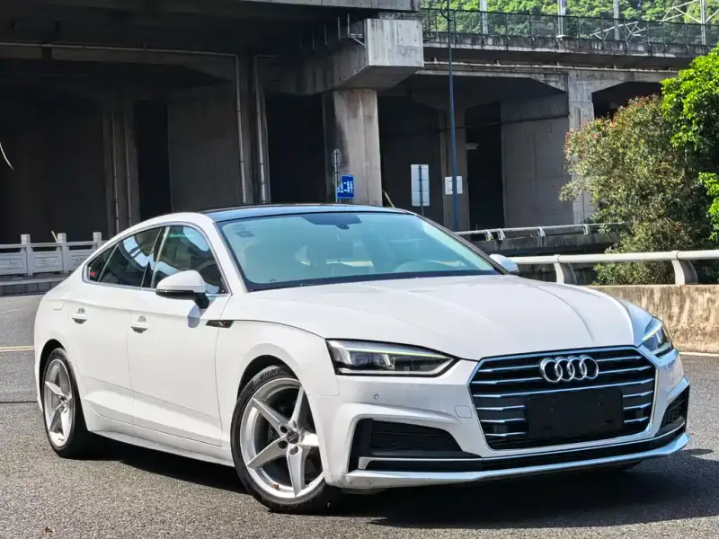 Audi A5 (Import)
