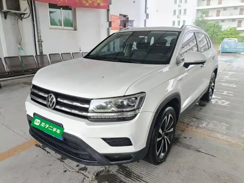 Volkswagen Tharu