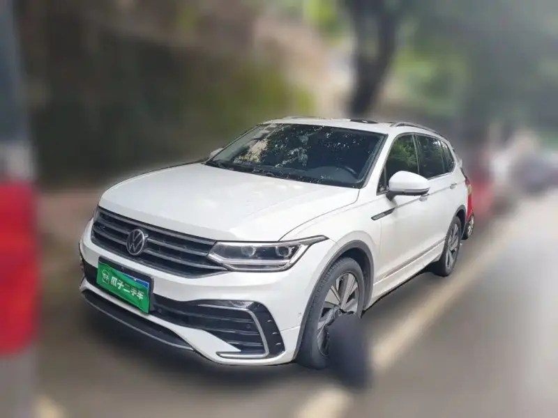 Volkswagen Tiguan L