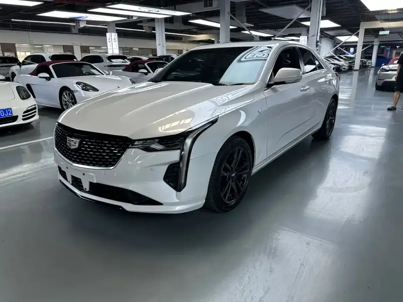 Cadillac CT4