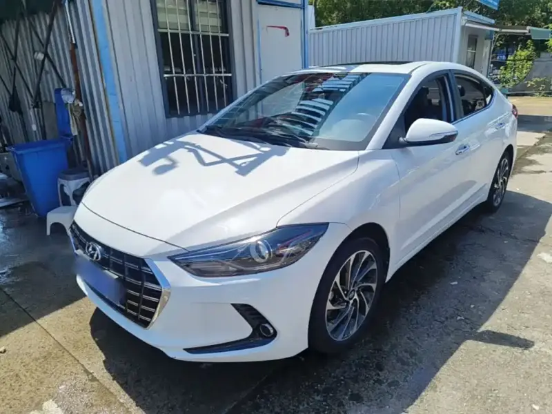 Hyundai Elantra