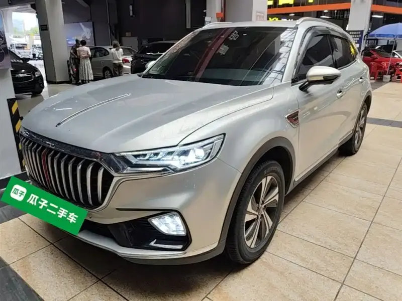 Hongqi HS5