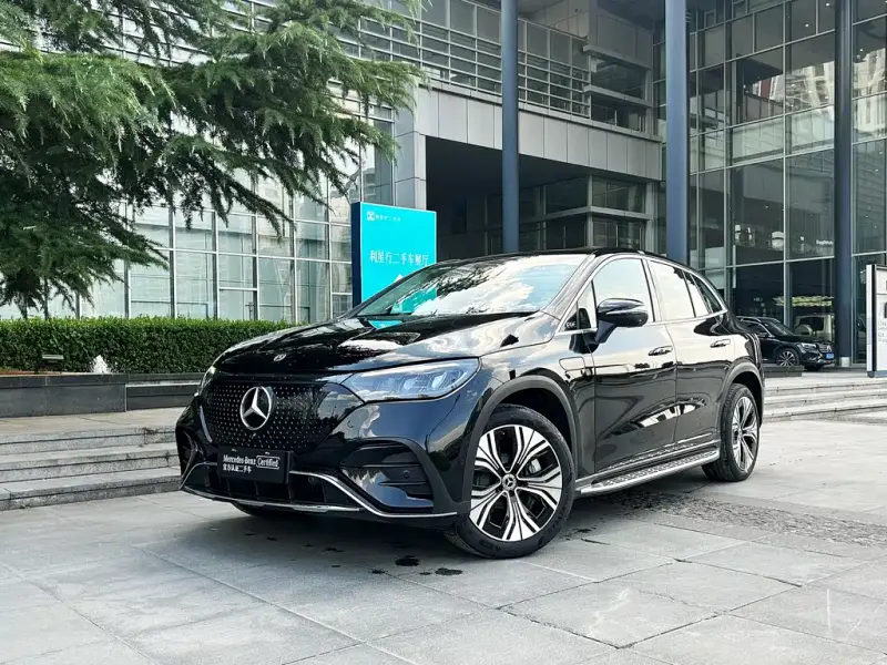 Mercedes-Benz EQE SUV