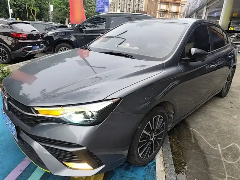 Roewe MG5 (i5)