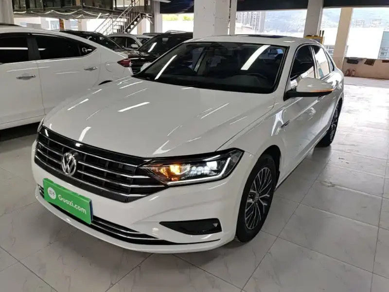 Volkswagen Sagitar