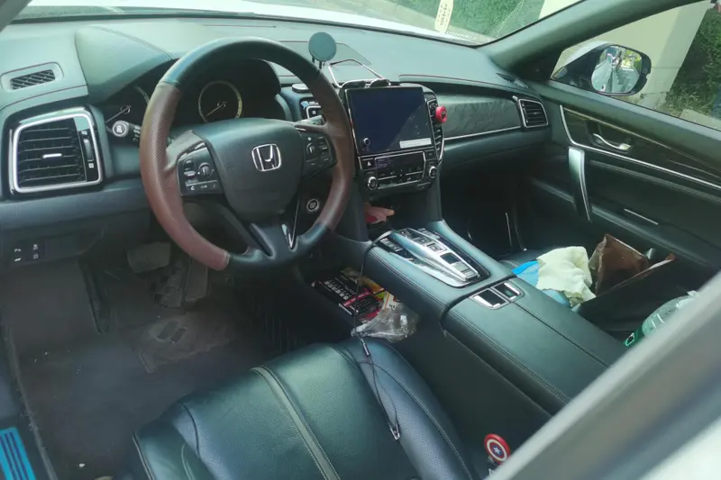Honda UR-V
