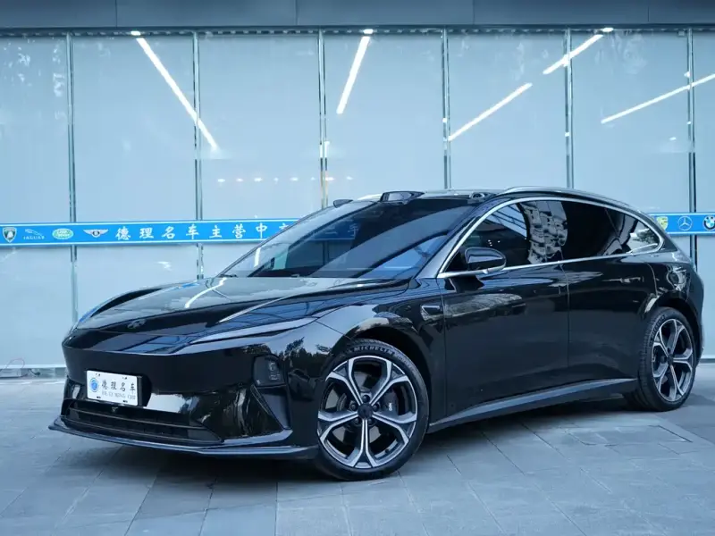NIO ET5T