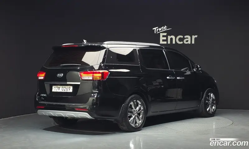 Kia Carnival (Canival)