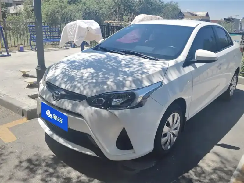 Toyota Yaris L